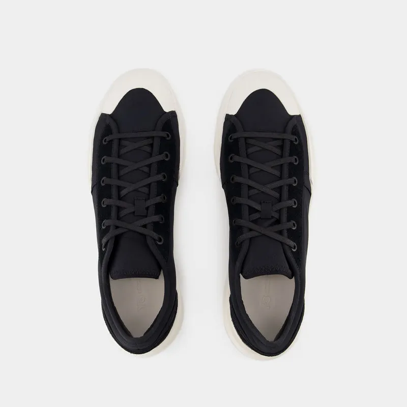 Ajatu Court Low Sneakers - Y-3 - Black/Off-White - Leather