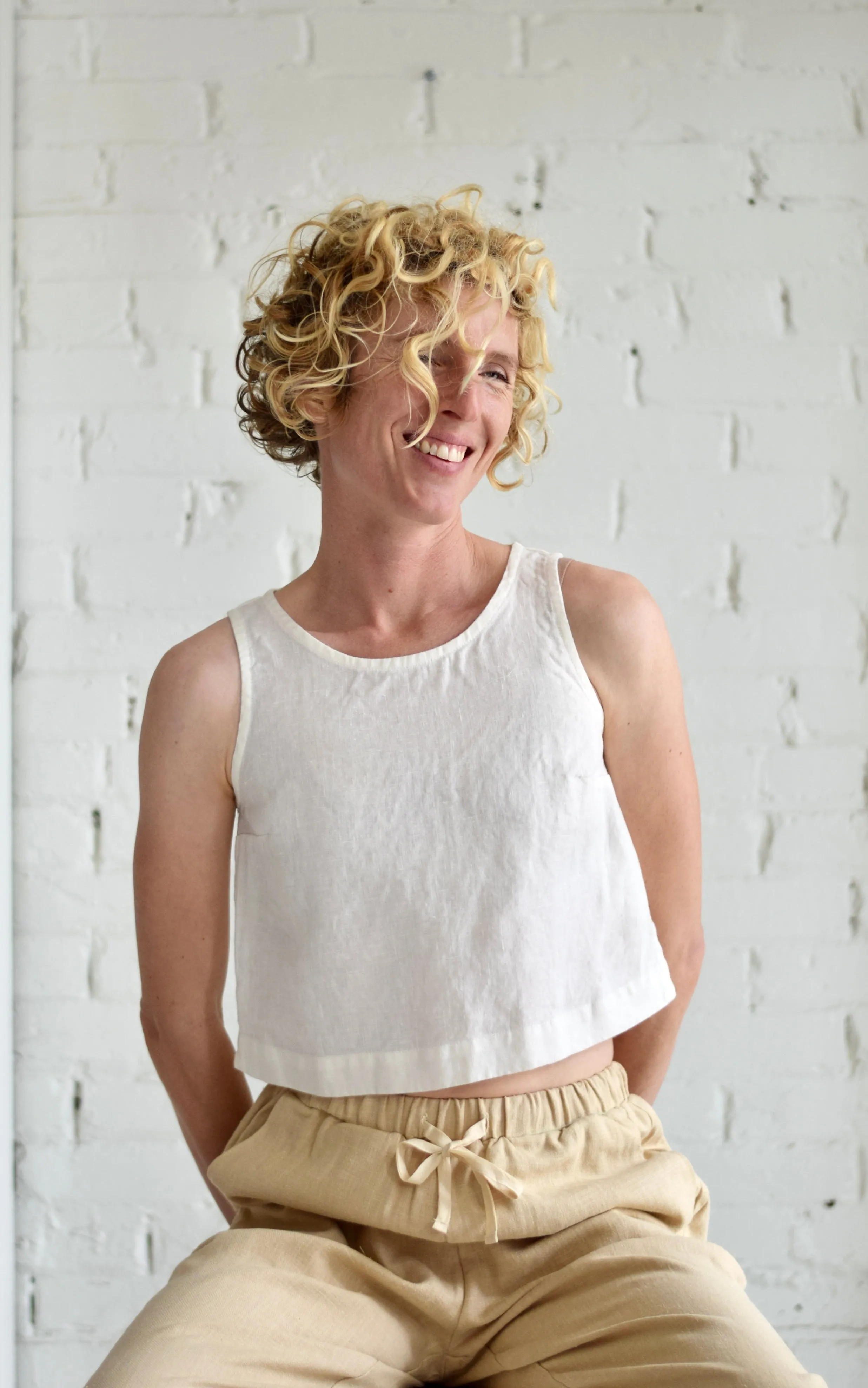 Bay Cropped Linen Tank | Chalk