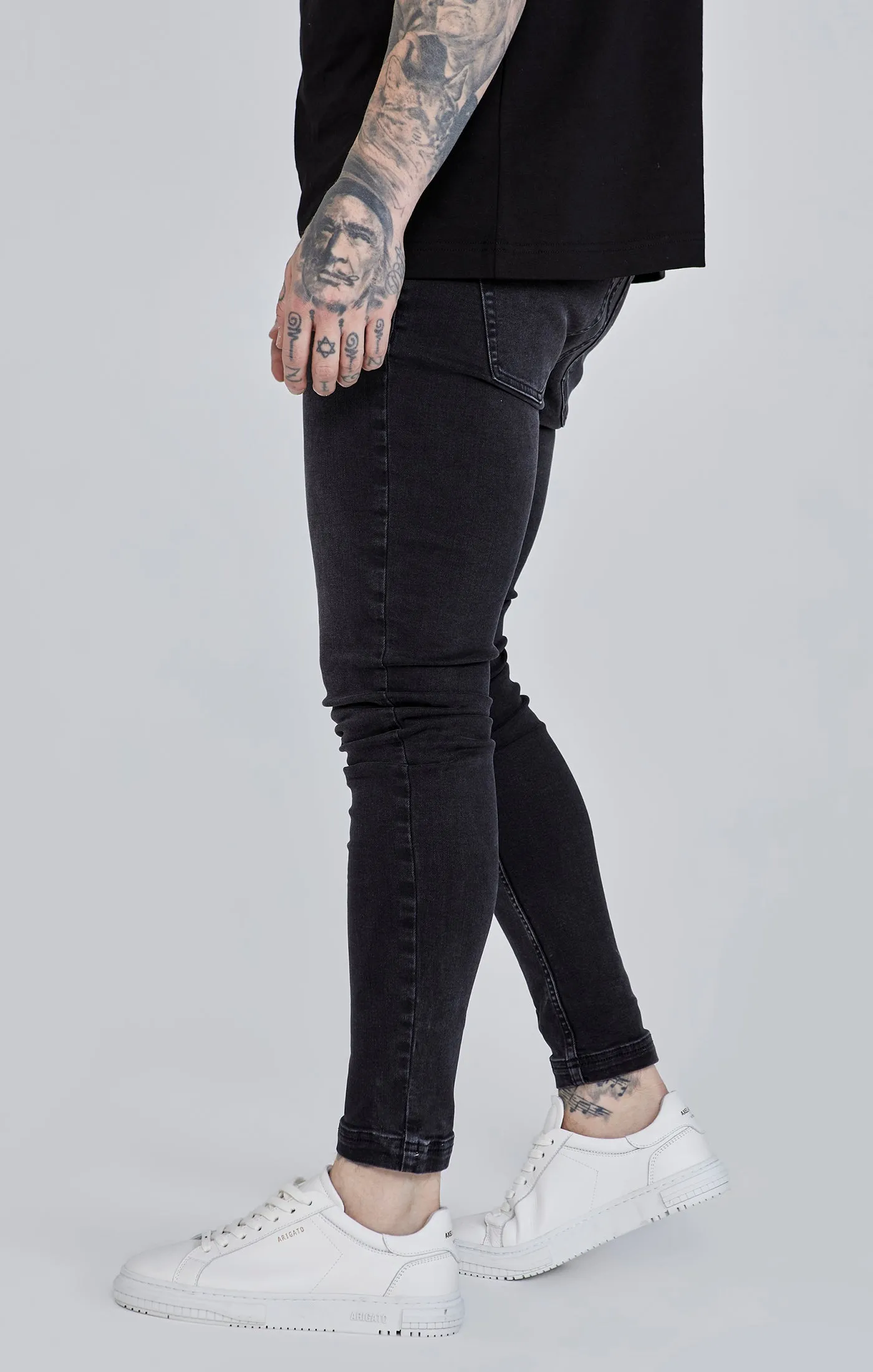 Black Skinny Jeans