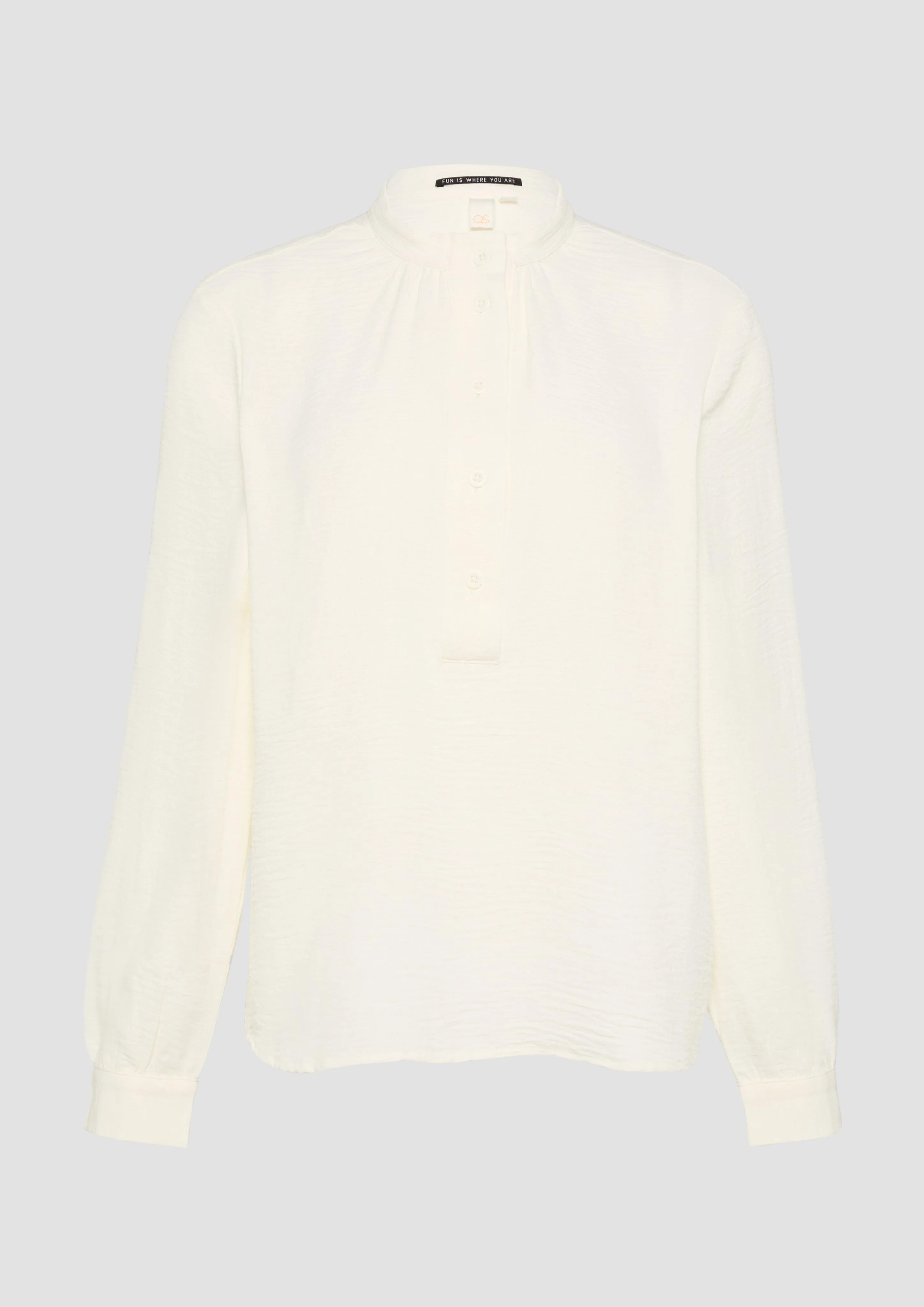 Crêpe blouse with a button placket