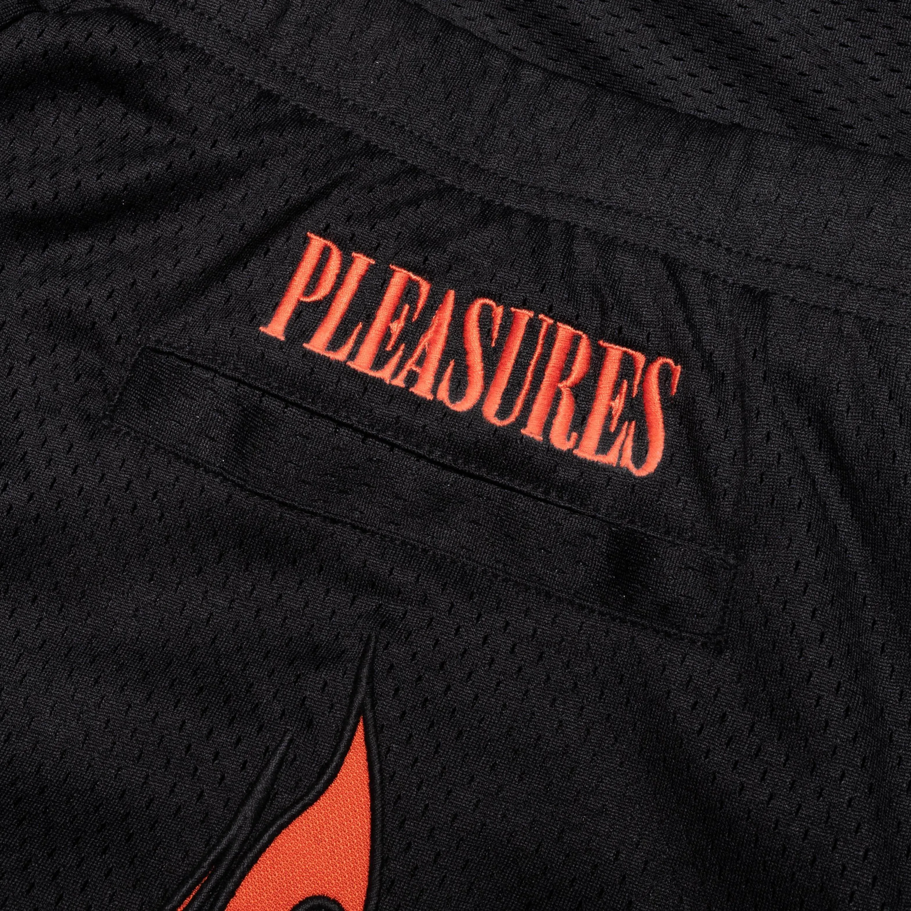 Flame Mesh Shorts - Black