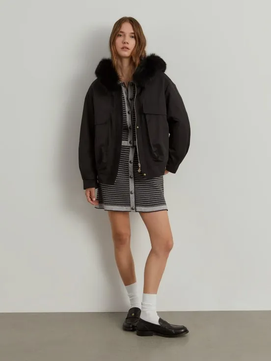 Oversize jacket with fur