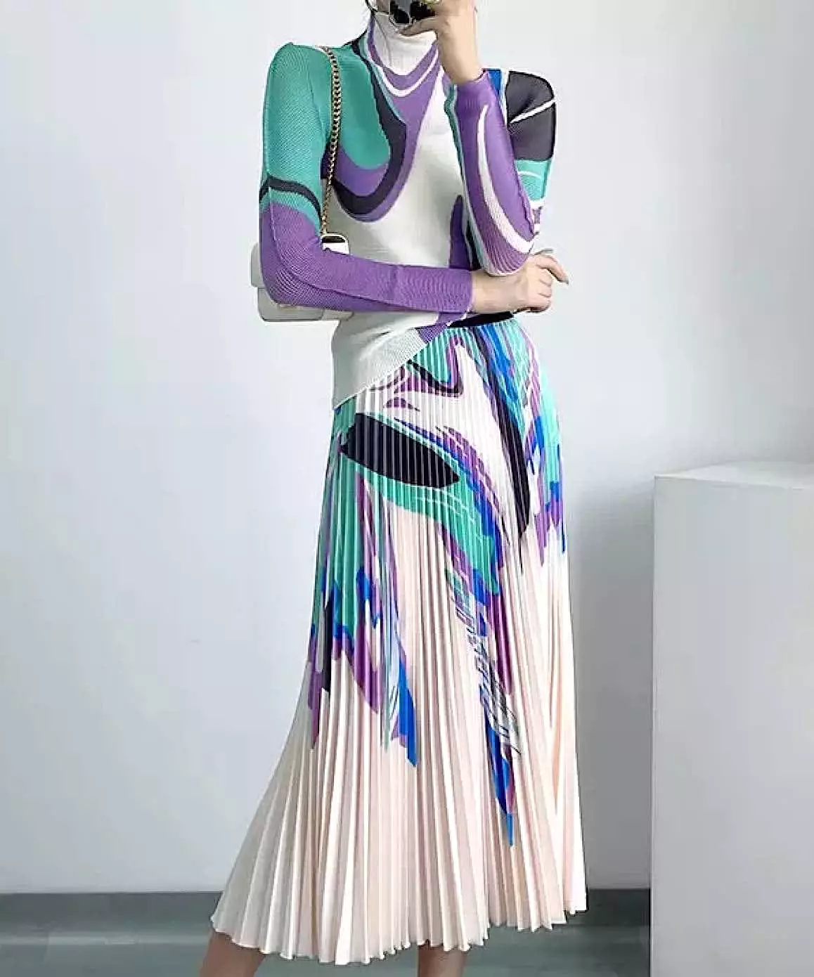 Printed Long Sleeve With Long Skirt Set In Gray