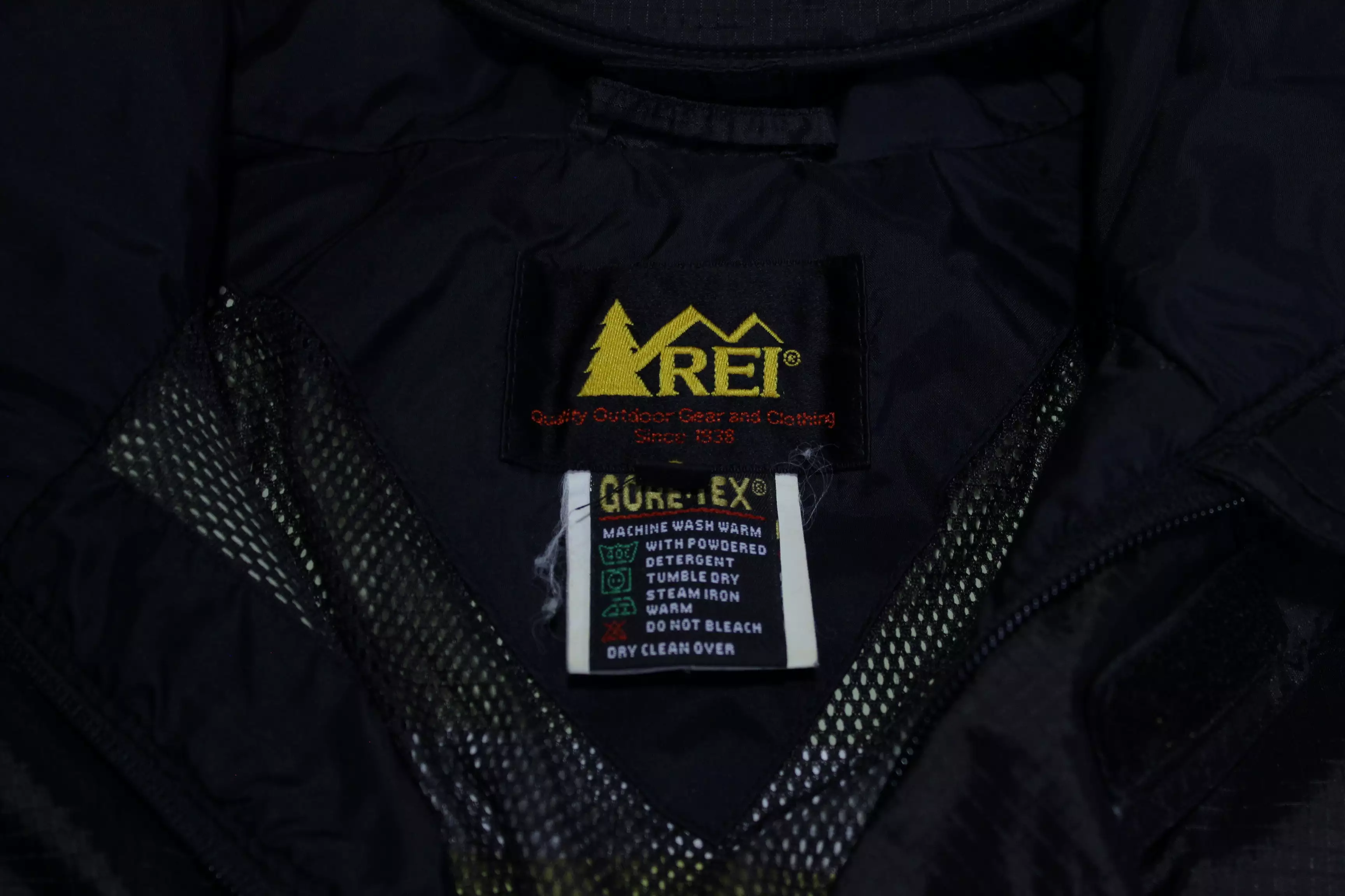 REI Vintage 90's Gore Tex Parka Multi Pocket Windbreaker Lightweight Ski Jacket