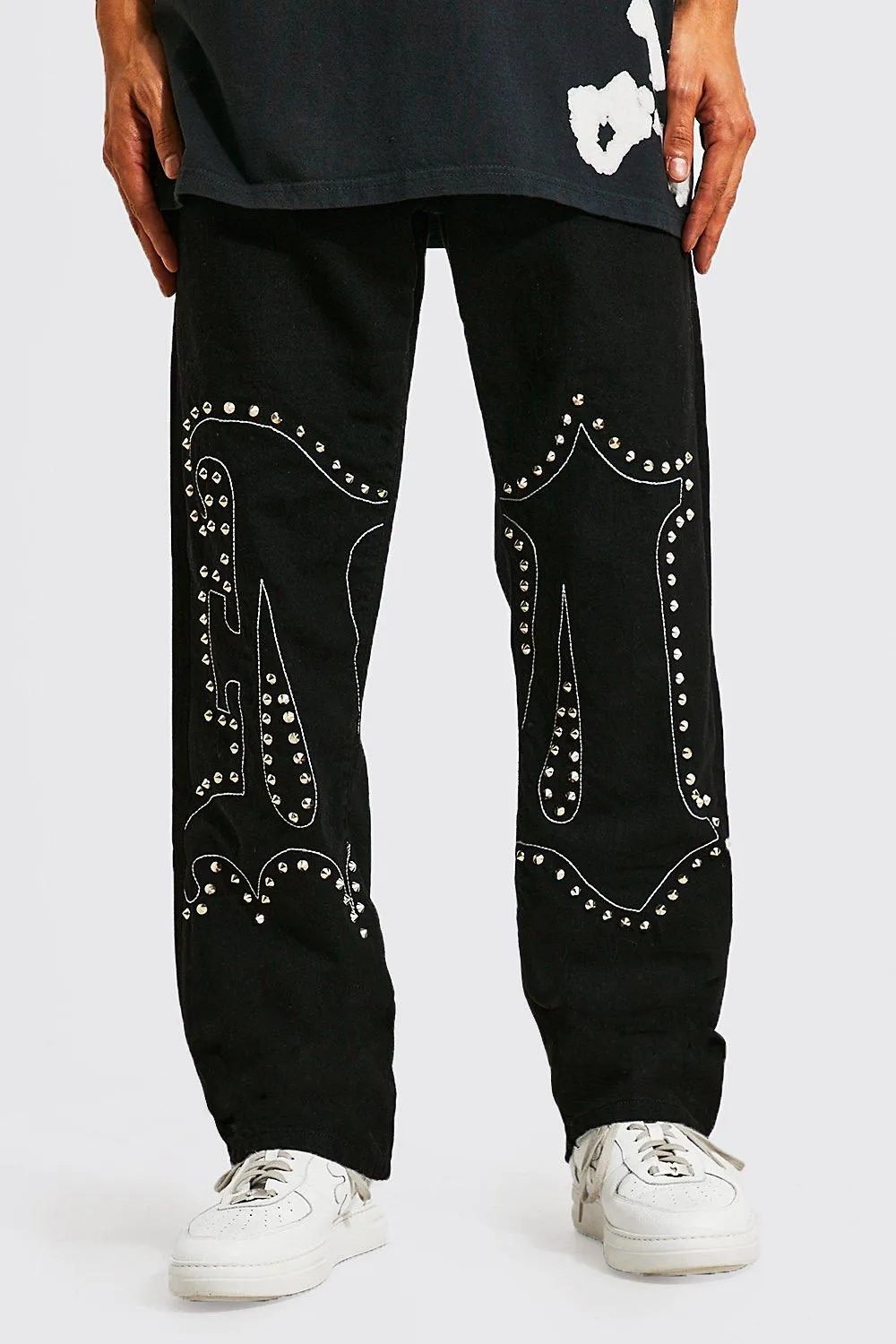 Relaxed Fit Rigid Stud Applique Jeans | boohooMAN UK