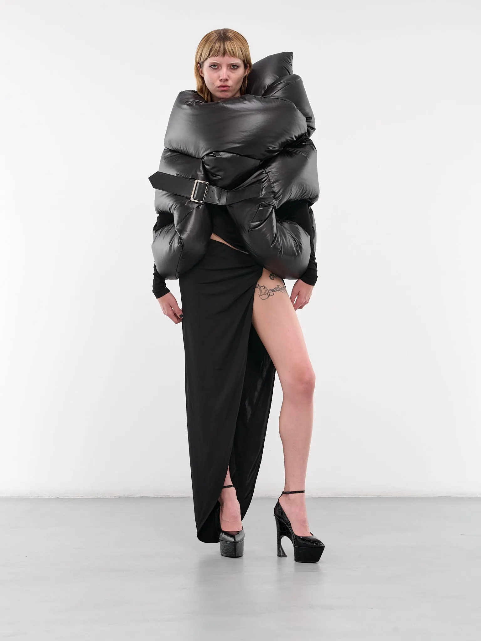 Sculptural Puffer Jacket (JN-J023-051-BLACK)