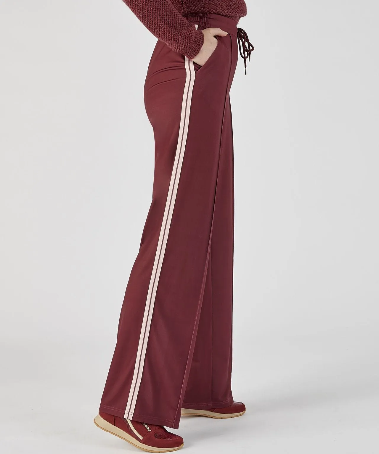 Side Stripe Wide-leg Trousers