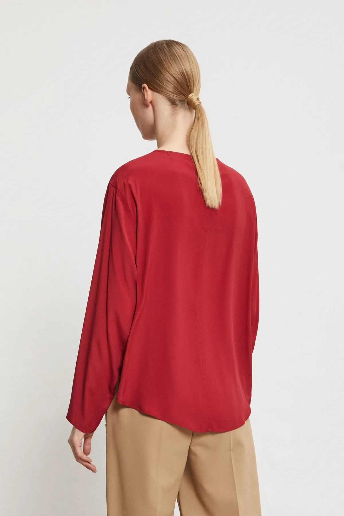 Silk-blend blouse with rounded bottom