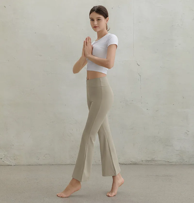 SS23 Conch Air Light Overlap Bootcut Leggings