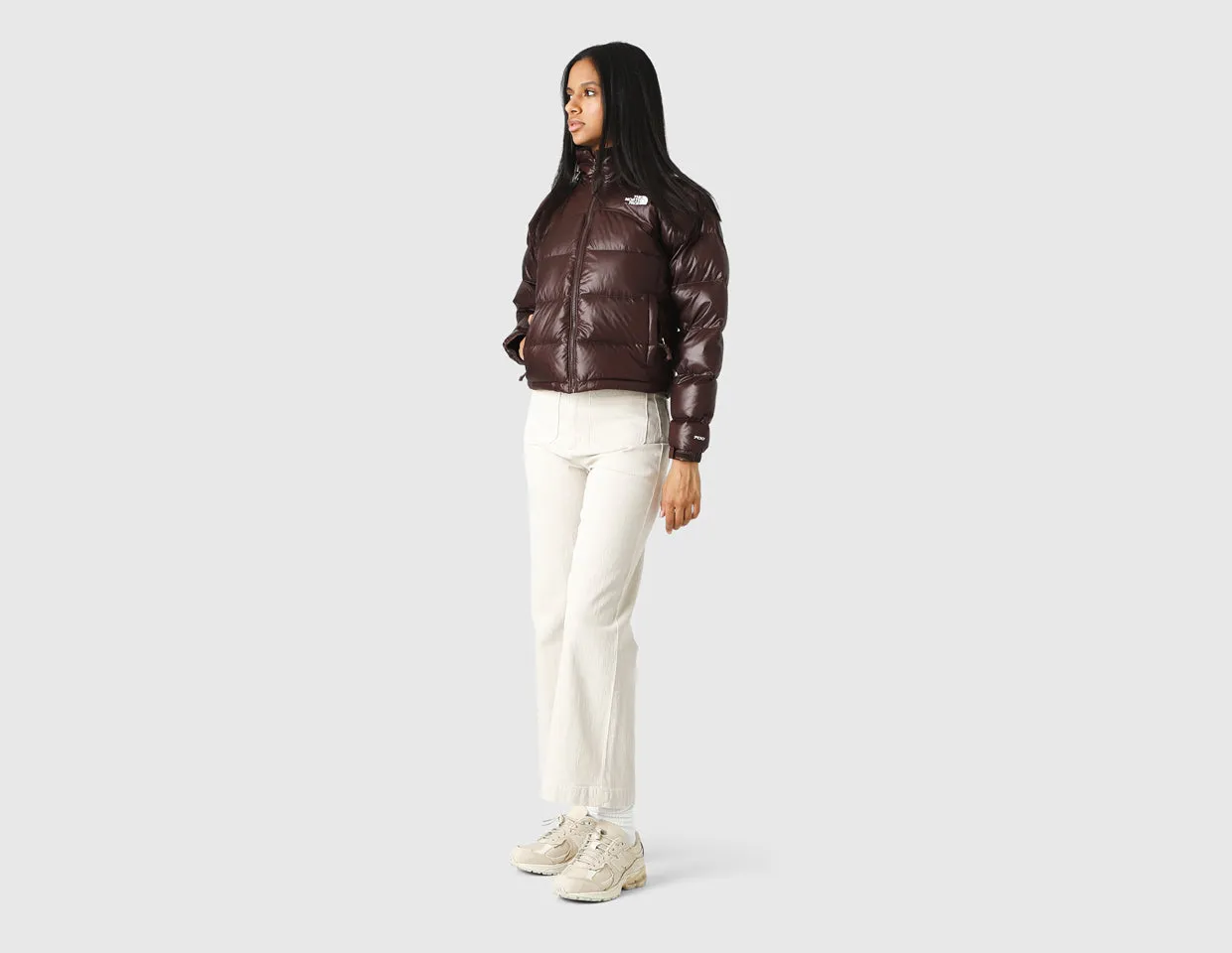 The North Face Women's 2000 Retro Nuptse Jacket / Coal Brown