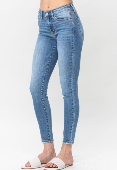 Vintage Wash Skinny Jeans by Judy Blue